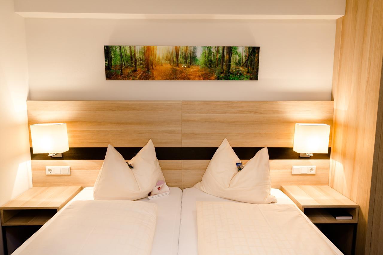 Taunustagungshotel Фридрихсдорф Экстерьер фото